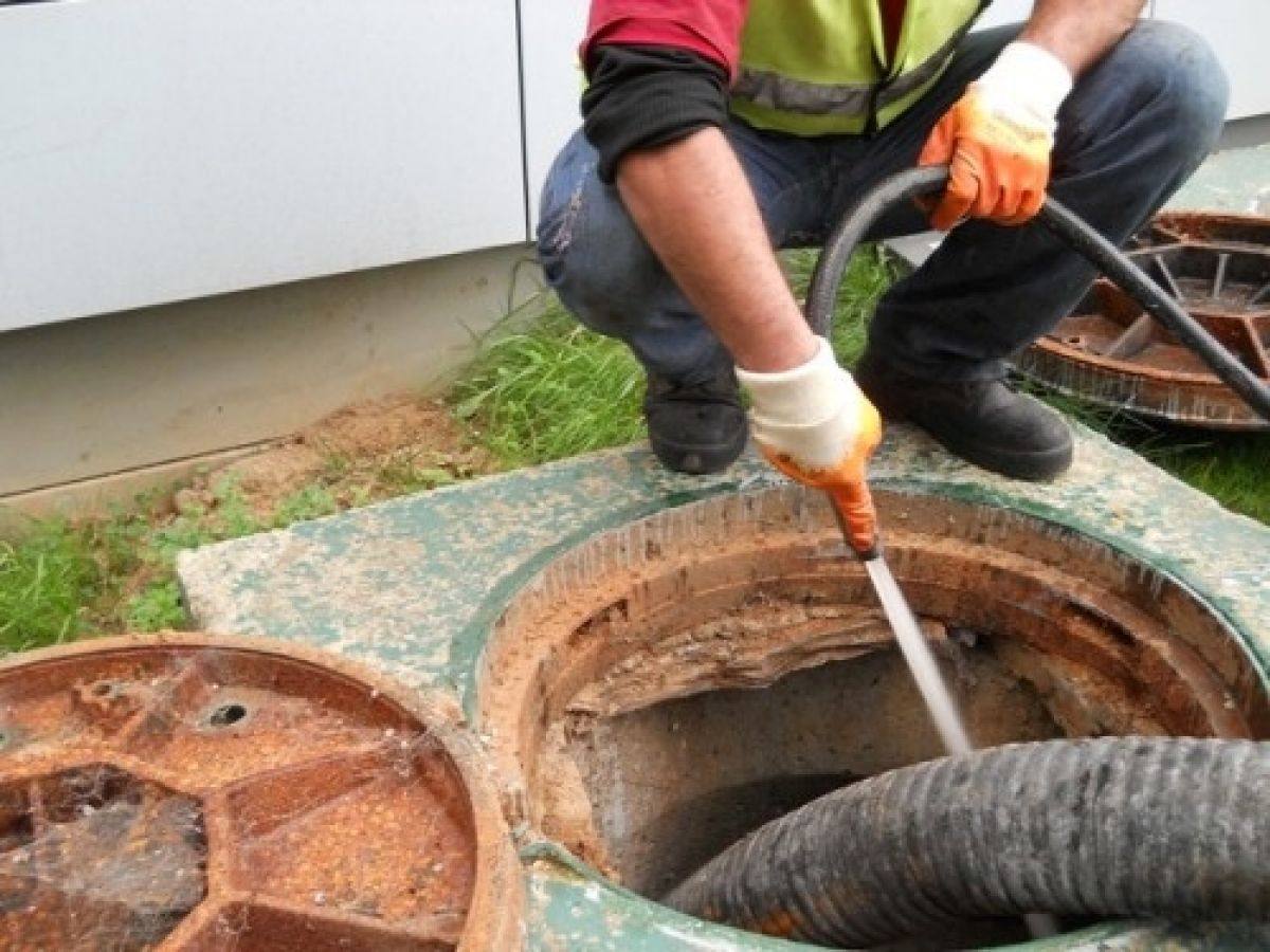 Kanalizasyon Tıkanıklıklarında Robot Destekli Etkili Temizlik